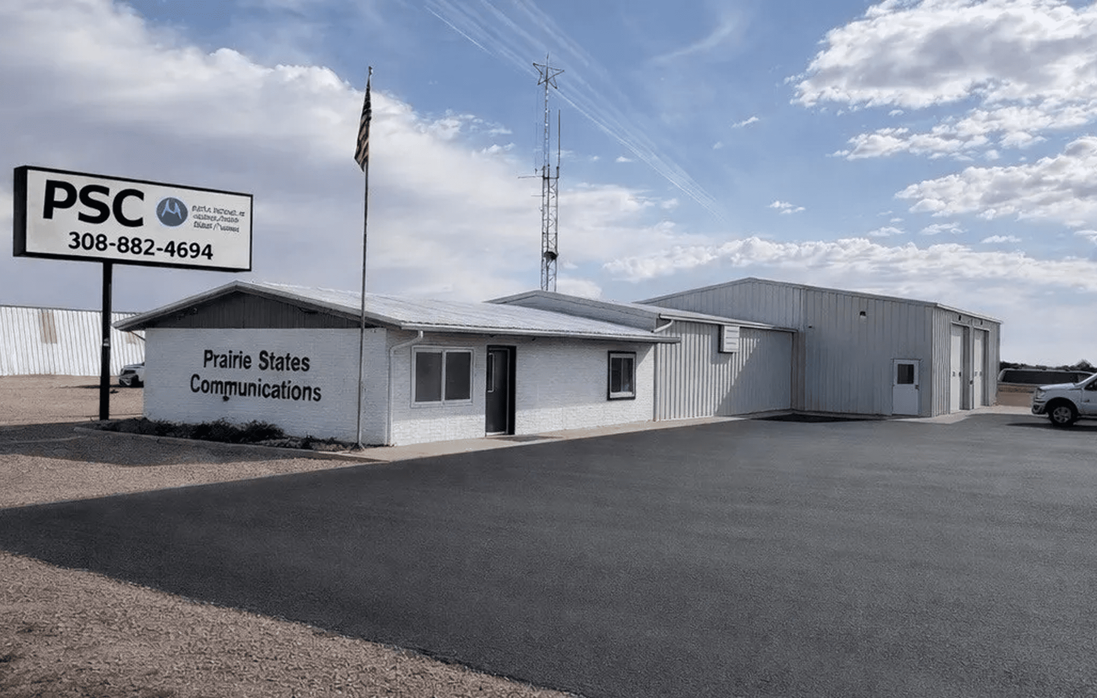 Prairie States Communications building with sign.